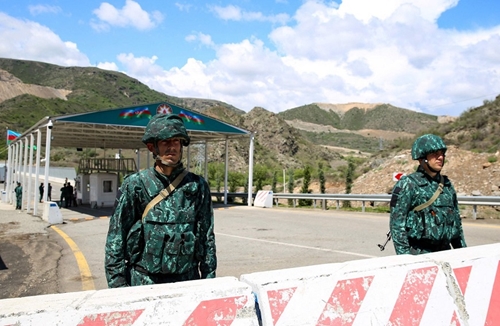 Quân sự thế giới hôm nay (13-5): Xung đột biên giới lại nổ ra giữa Azerbaijan và Armenia